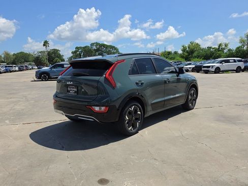 New 2026 Kia Niro Wind FWD image 8