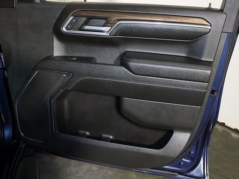 Used 2023 Chevrolet Silverado 1500 LT image 32