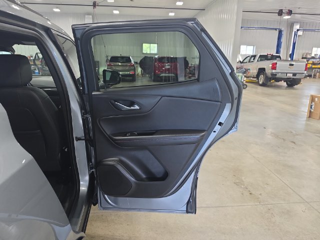 Used 2025 Chevrolet Blazer RS AWD/4WD image 28