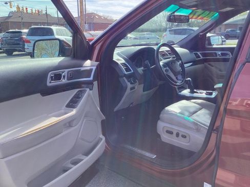 Used 2014 Ford Explorer Limited w/ Equipment Group 301A image 4