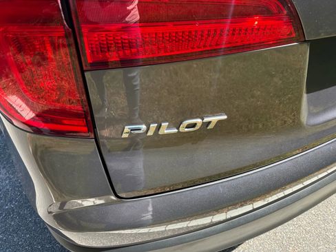 Used 2017 Honda Pilot EX-L image 13
