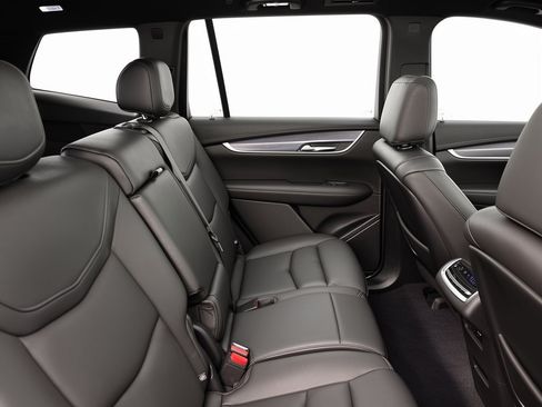 Used 2021 Cadillac XT6 Luxury FWD image 28