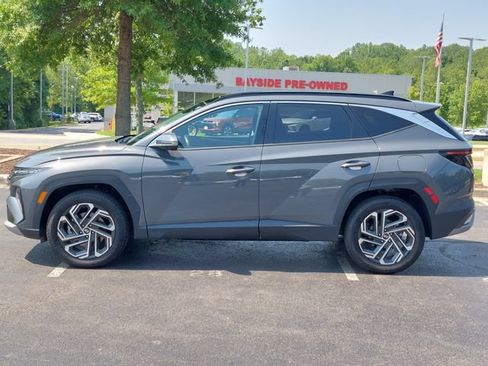 Used 2025 Hyundai Tucson Limited AWD/4WD image 10