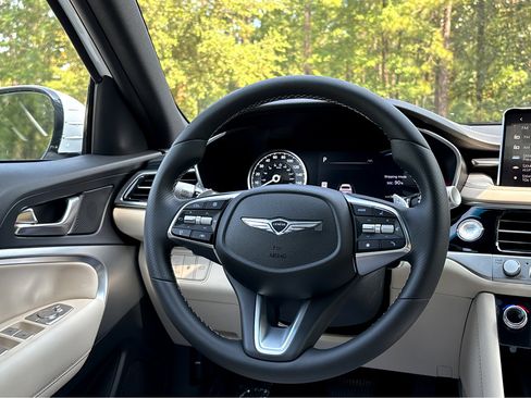 New 2026 Genesis G70 2.5T Prestige image 18