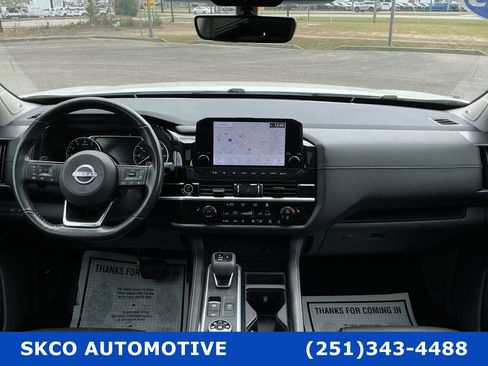 Used 2023 Nissan Pathfinder SL w/ SL Premium Package image 15