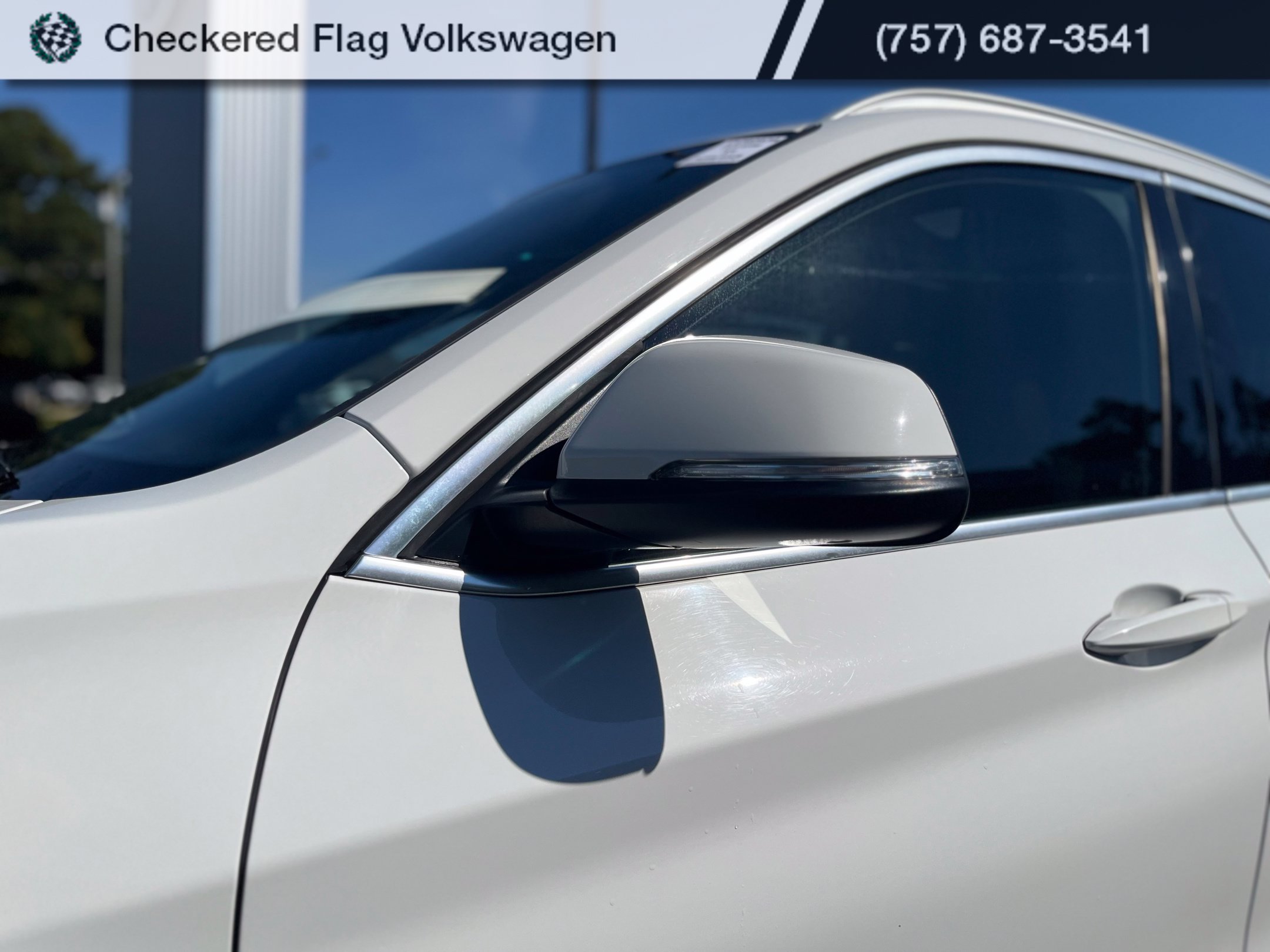 Used 2020 BMW X1 xDrive28i w/ Convenience Package AWD/4WD image 2