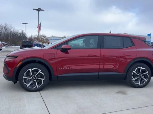New 2026 Chevrolet Equinox EV LT image 5