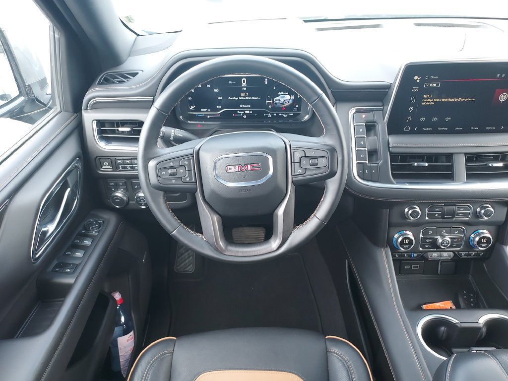 Used 2024 GMC Yukon AT4 w/ Technology Package AWD/4WD image 16