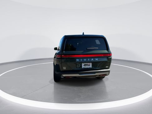 Used 2024 Rivian R1S Adventure image 7
