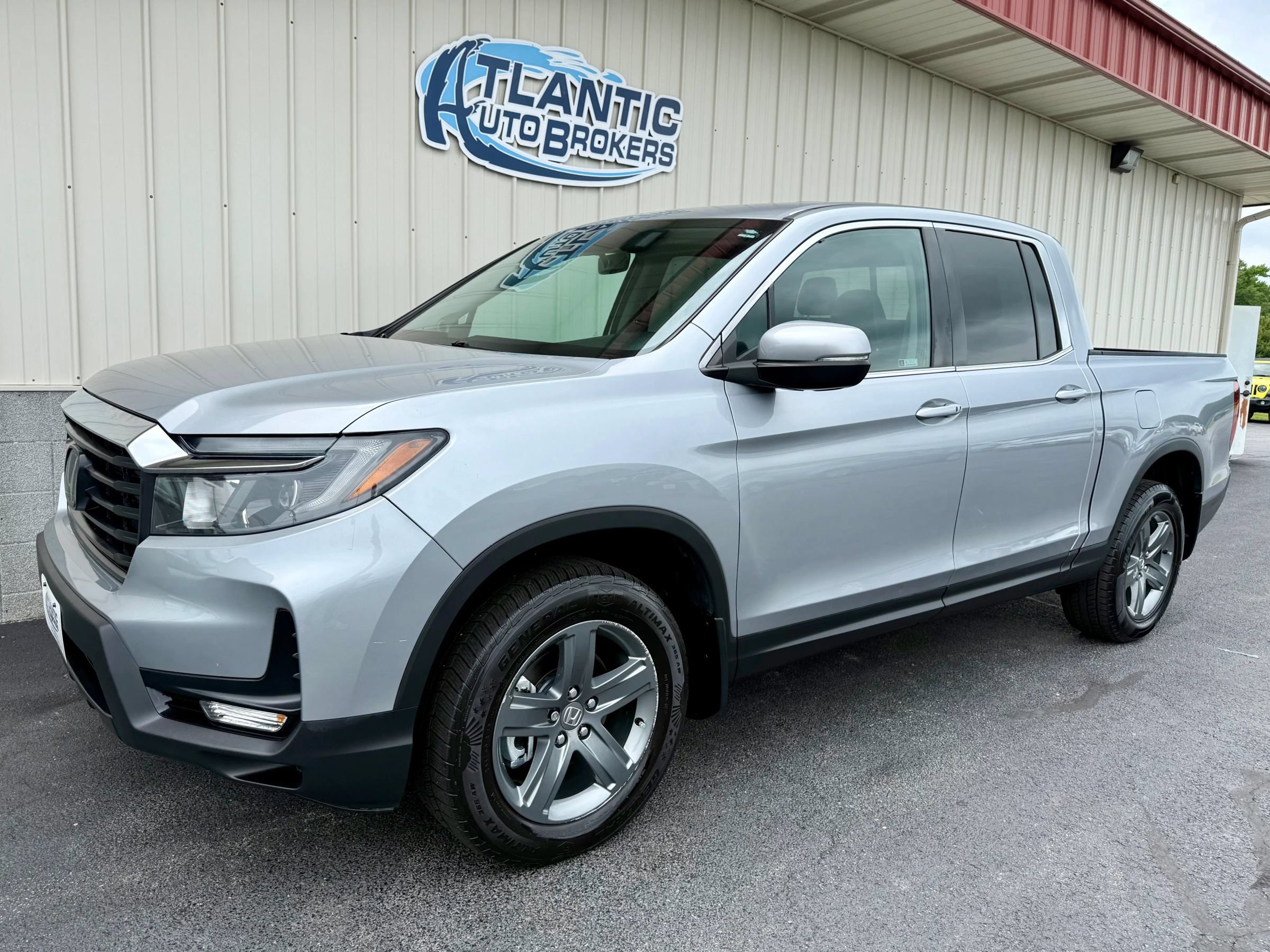Used 2023 Honda Ridgeline RTL image 1