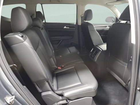 Used 2018 Volkswagen Atlas SE image 17