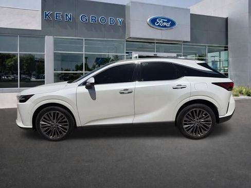 Used 2025 Lexus RX 450h AWD w/ Convenience Package image 3