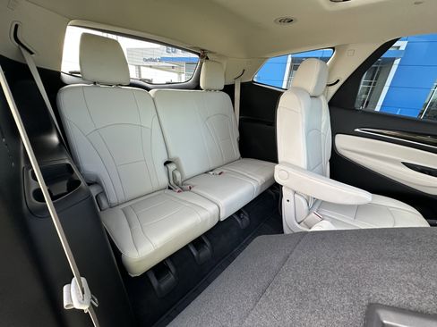Used 2022 Buick Enclave Premium w/ Experience Buick Package image 37