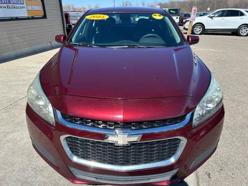Used 2015 Chevrolet Malibu LT image 2