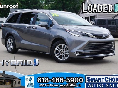Used 2026 Toyota Sienna Limited FWD image 1