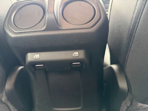 Used 2022 Jeep Gladiator Sport image 16