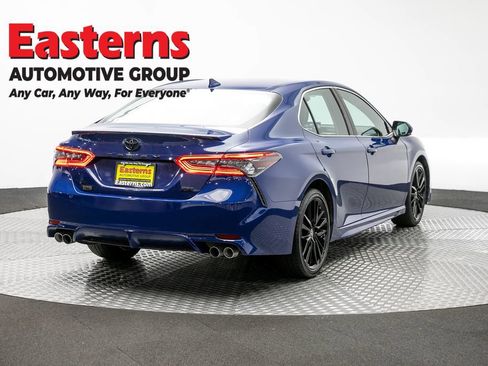 Used 2023 Toyota Camry XSE FWD image 5