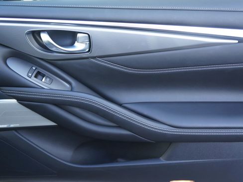 Used 2021 INFINITI Q60 3.0t Luxe image 30