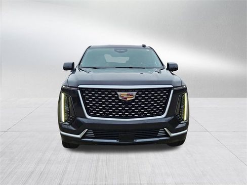 New 2026 Cadillac Escalade ESV Luxury image 2