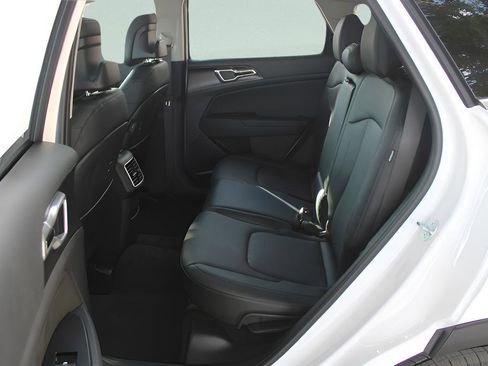 New 2026 Kia Sportage EX w/ EX Panorama Roof Package image 20