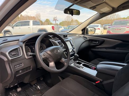 Used 2019 Nissan Murano S AWD/4WD image 11