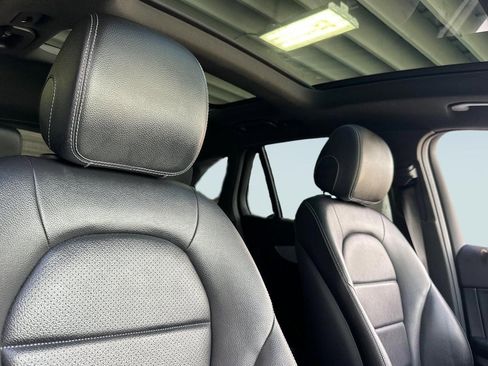 Used 2022 Mercedes-Benz GLC 300 image 15