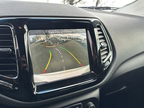 Used 2019 Jeep Compass Limited image 22