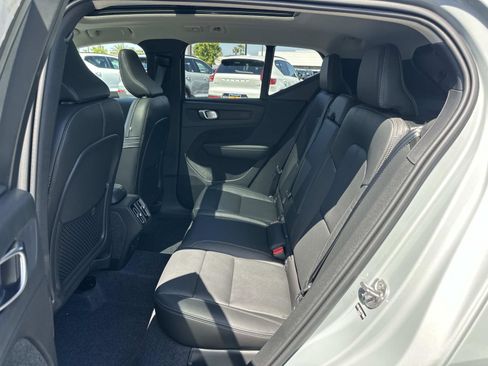 New 2026 Volvo XC40 B5 Core w/ Climate Package image 17