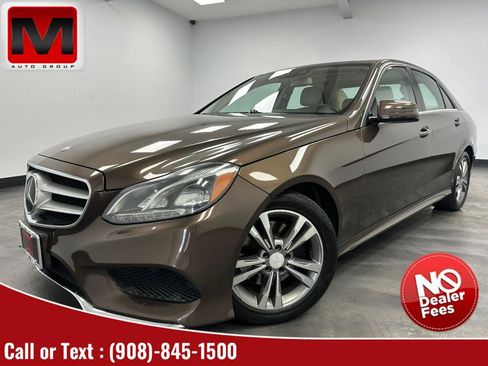 Used 2014 Mercedes-Benz E 350 4MATIC Sedan image 1