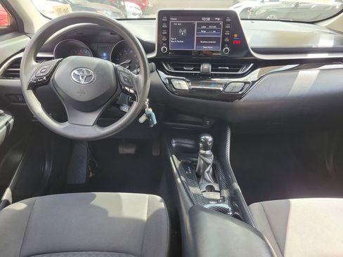 Used 2021 Toyota C-HR LE FWD image 8