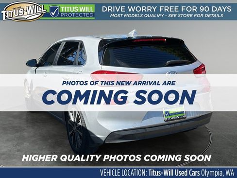 Used 2018 Hyundai Elantra GT w/ Style Package 02 FWD image 3