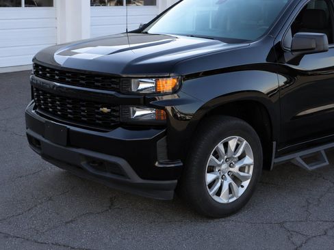 Used 2021 Chevrolet Silverado 1500 Custom AWD/4WD image 13
