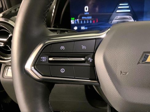 Used 2026 Chevrolet Equinox LT FWD image 18