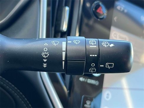 Used 2023 Subaru Outback Limited image 28