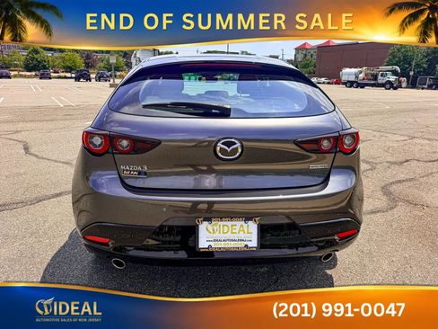 Used 2023 MAZDA MAZDA3 s FWD image 4
