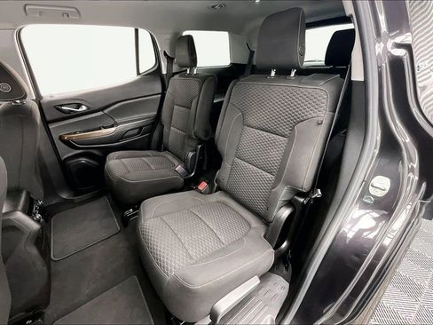 Used 2019 GMC Acadia SLE image 26