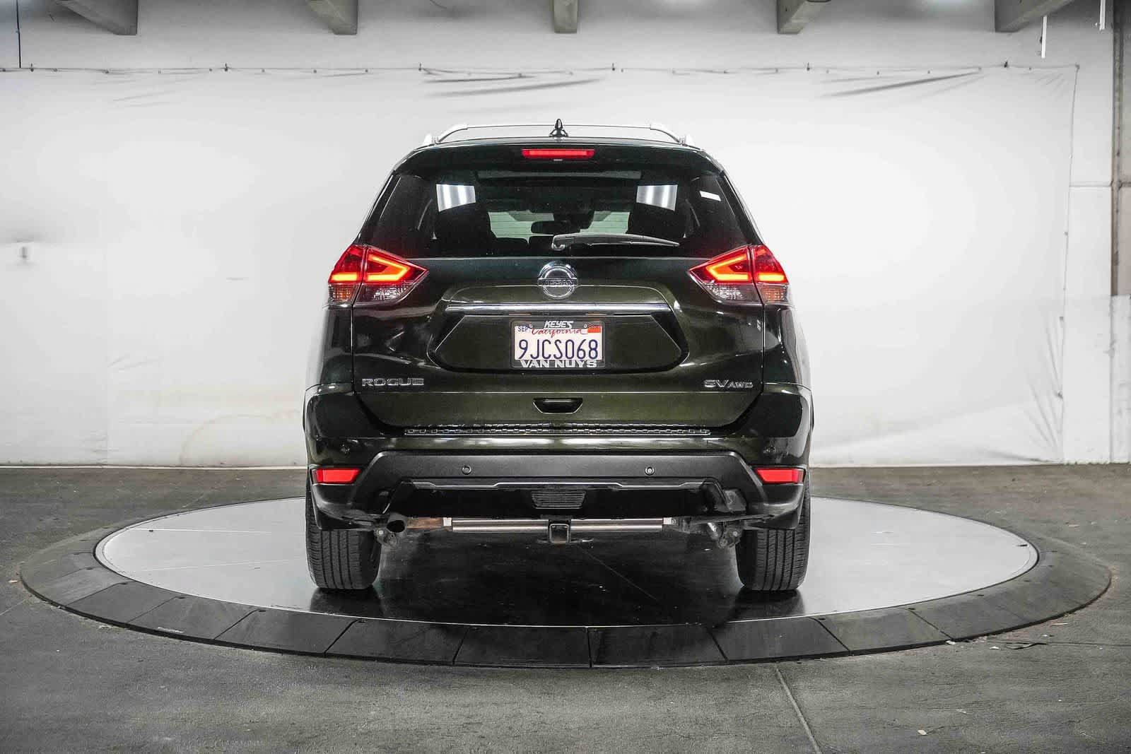 Used 2019 Nissan Rogue SV w/ Sun & Sound Touring Package AWD/4WD image 5