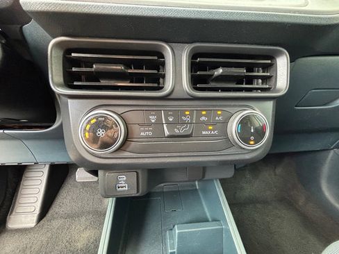 Used 2022 Ford Maverick XL image 12