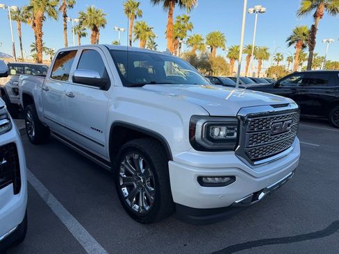 Used 2018 GMC Sierra 1500 Denali w/ Denali Ultimate Package AWD/4WD image 2