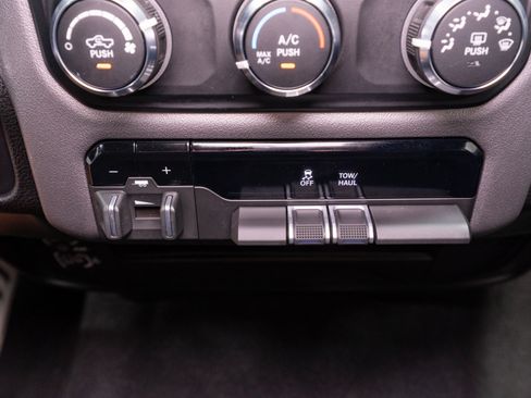 Used 2024 RAM 2500 Big Horn w/ Bed Utility Group AWD/4WD image 21