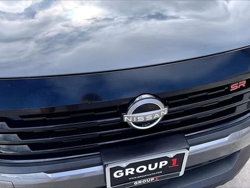 Certified 2025 Nissan Kicks SR image 29