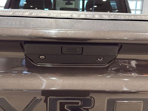 Used 2021 Chevrolet Silverado 1500 LT Trail Boss w/ Convenience Package II image 9