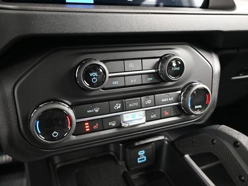 New 2025 Ford Bronco Big Bend w/ Black Diamond Package AWD/4WD image 13