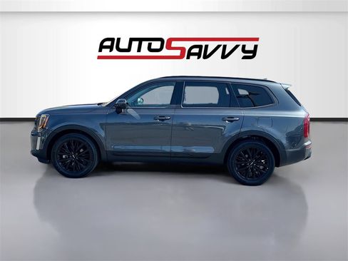 Used 2022 Kia Telluride EX w/ EX Premium Package image 4