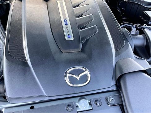 Certified 2024 MAZDA CX-90 Plug-In Hybrid w/ Preferred AWD/4WD image 33