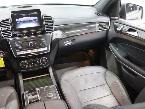 Used 2017 Mercedes-Benz GLS 550 4MATIC image 20