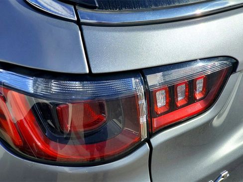 Used 2023 Jeep Compass Limited image 7