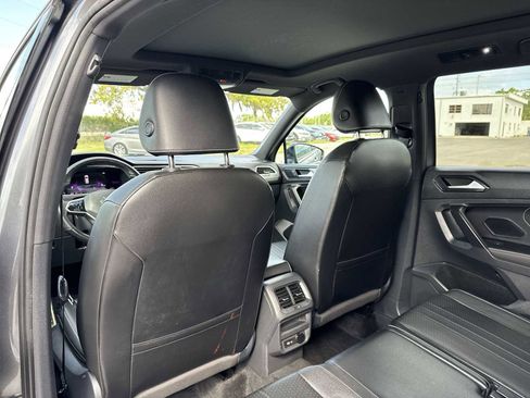 Used 2024 Volkswagen Tiguan SE R-Line image 17