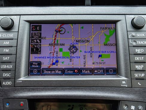 Used 2013 Toyota Prius Five w/ Advanced Technology Pkg FWD image 7