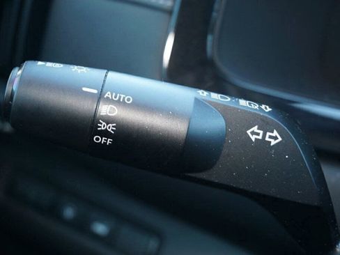 Certified 2024 Nissan Pathfinder SL image 21